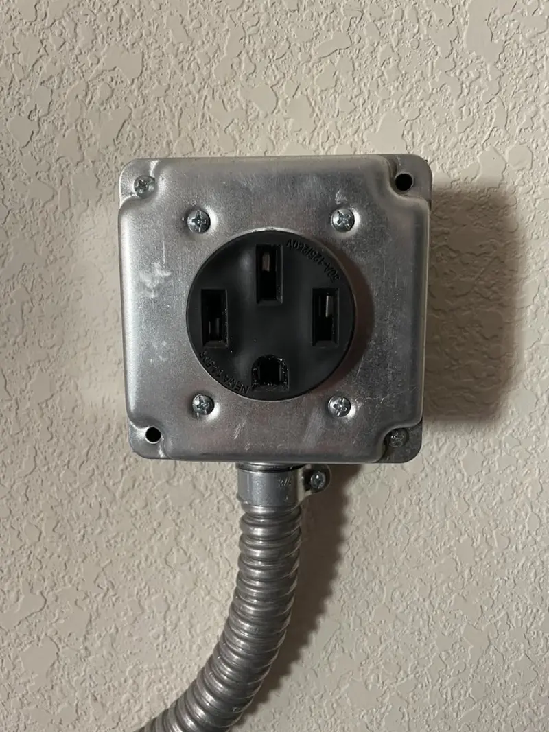 NEMA 14-50 outlet installed for Electrical Panel Upgrade in Corona de Tucson